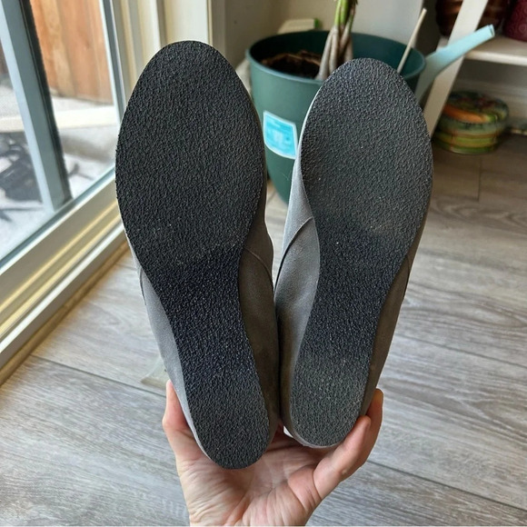 Gossip Suede Slouch Hidden Heel Boots - Picture 10 of 13